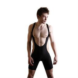 初中男生穿女式三角连体衣,初中男生意外穿女式三角连体衣引发热议